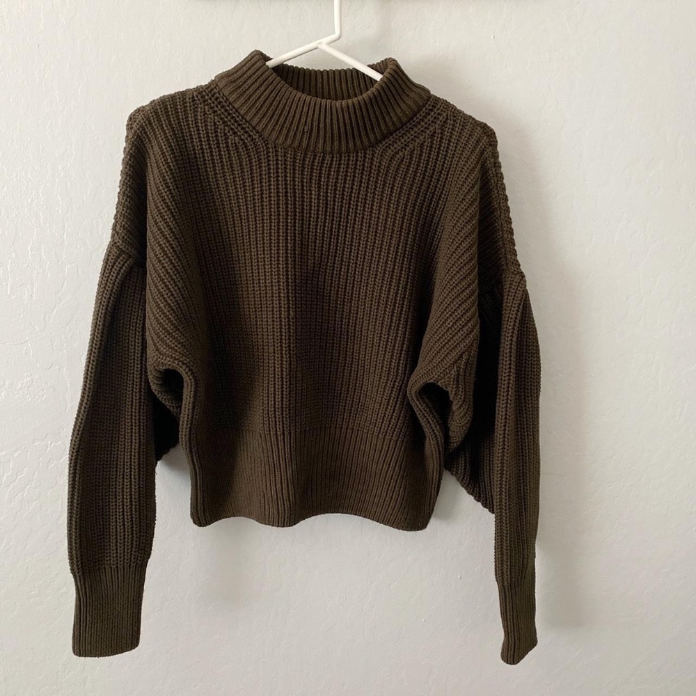 H&M Mock Neck Turtleneck Sweater